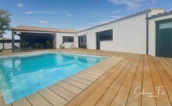 MAISON D'EXCEPTION A MARANS-131m²-3 CHAMBRES-PISCINE
