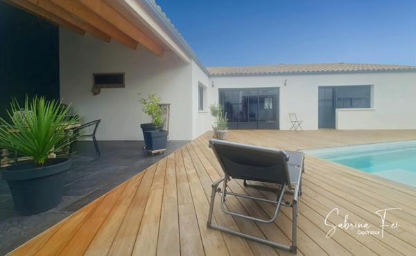 MAISON D'EXCEPTION A MARANS-131m²-3 CHAMBRES-PISCINE