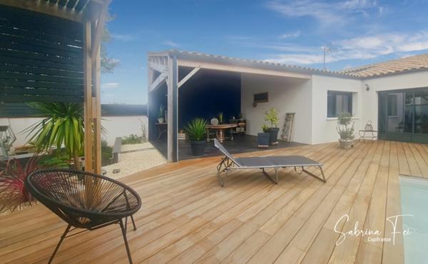 MAISON D'EXCEPTION A MARANS-131m²-3 CHAMBRES-PISCINE