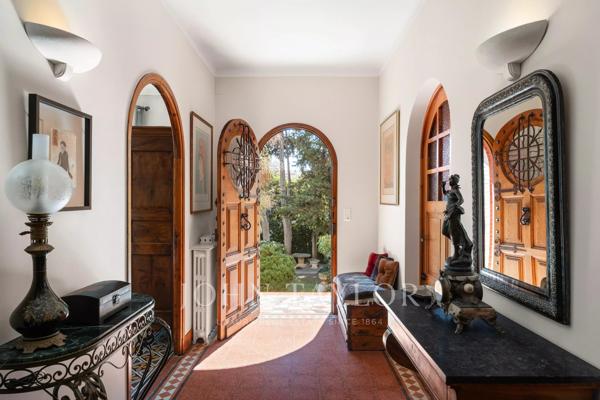 Villa d'architecte aux portes du Cros de Cagnes