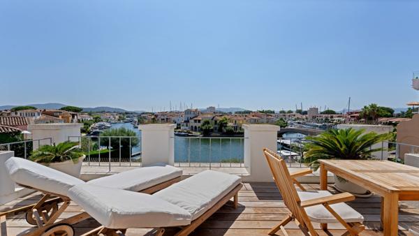 Vente Maison de maître Port Grimaud 8 Pièces 538 m²