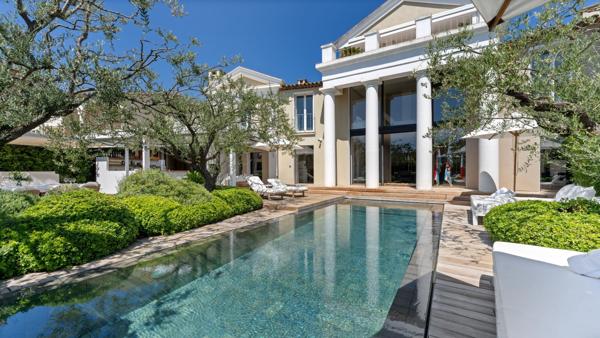 Vente Maison de maître Port Grimaud 8 Pièces 538 m²