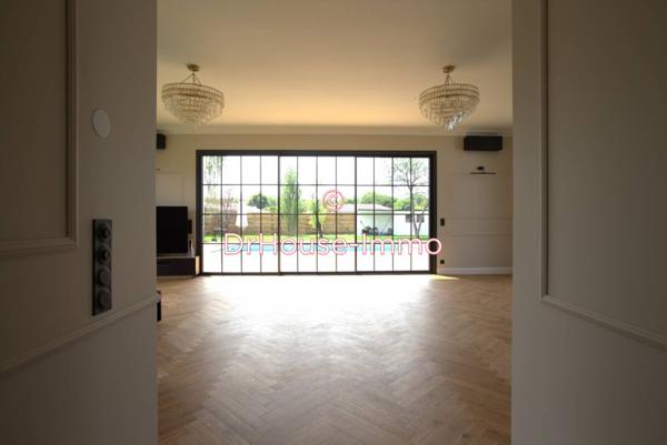 Maison à vendre 5 pièces de 215 m²