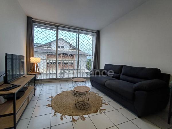à louer appartement T2 meublé - 879 € - CAYENNE