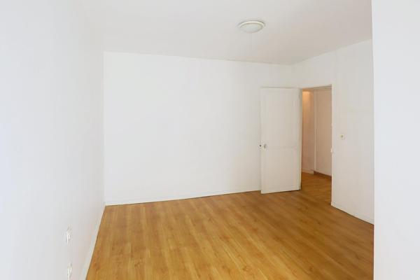 Maison 3 chambres avec garage et cour