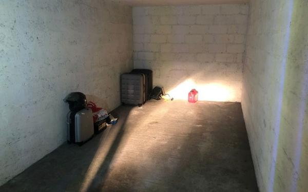 Stationnement à vendre    17 m2 Vincennes