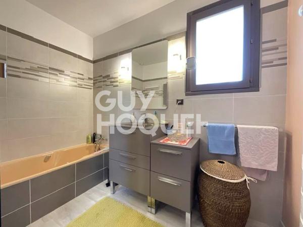 Partage des eaux - L'Isle-sur-la-Sorgue : Maison plain pied avec jardin et garage