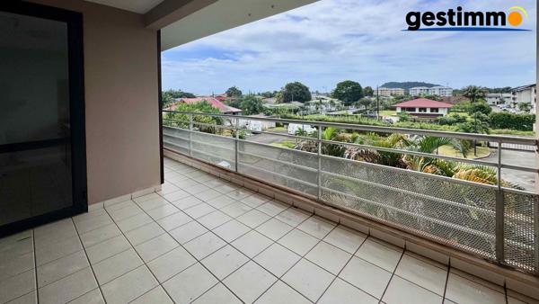 Appartement T3 lumineux dans résidence avec picine recherchée à Cayenne
