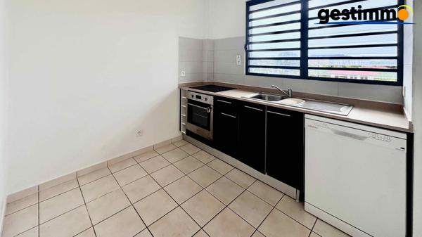 Appartement T3 lumineux dans résidence avec picine recherchée à Cayenne