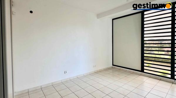 Appartement T3 lumineux dans résidence avec picine recherchée à Cayenne