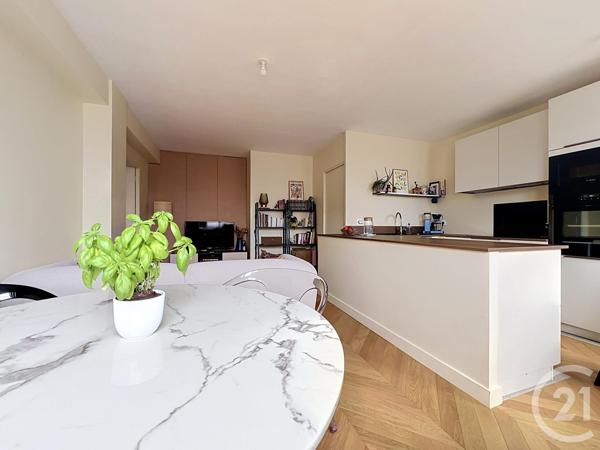 Appartement F3 à vendre  3 pièces - 59,04 m 2   PARIS  - 75020