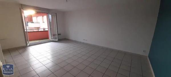 Appartement à louer 2 pièces 48.1m² Valenciennes (59300)