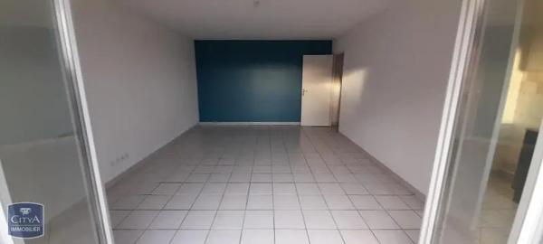 Appartement à louer 2 pièces 48.1m² Valenciennes (59300)