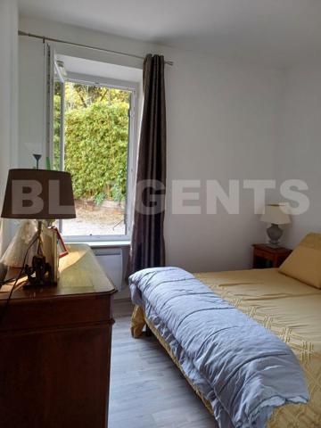 Maison individuelle de plain-pied T4/T5 ,130 m² habitables ,Terrain 2047 m² ,Vue dégagée sur les col