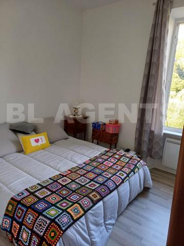 Maison individuelle de plain-pied T4/T5 ,130 m² habitables ,Terrain 2047 m² ,Vue dégagée sur les col