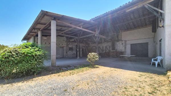 Maison d'exception à vendre à Saint Martory - Ancienne ferme de 440 m² sur 3215 m² de terrain
