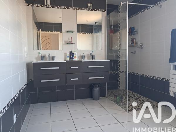 Maison à vendre 4 pièces 109 m² Sainte-Foy