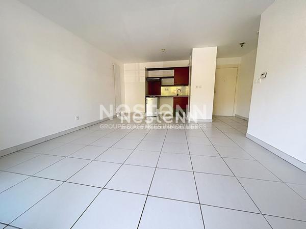 SETE CORNICHE T2 TERRASSE PARKING A VENDRE