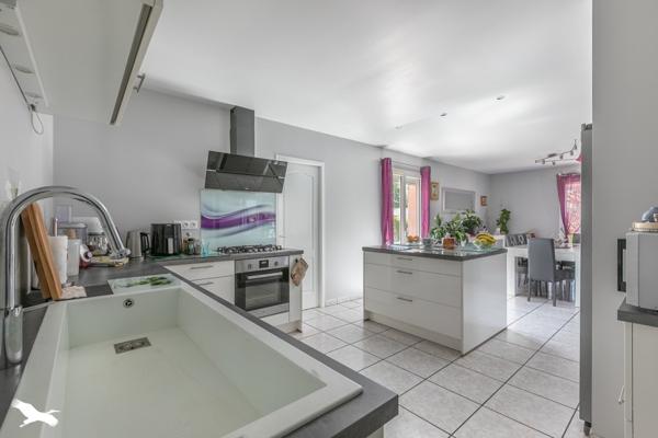 Maison à vendre 469 040 € Mios 6 p 136 m² DPE C