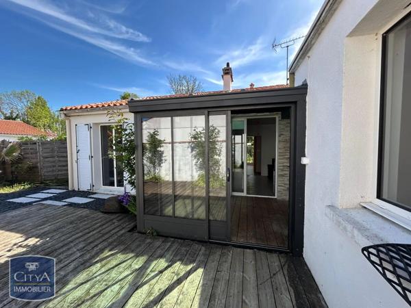 Maison à louer 3 pièces 77m² La Rochelle (17000)