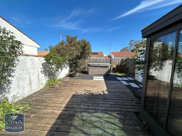 Maison à louer 3 pièces 77m² La Rochelle (17000)