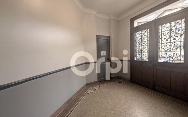 Appartement à vendre    3 pièces • 90 m2 Soissons