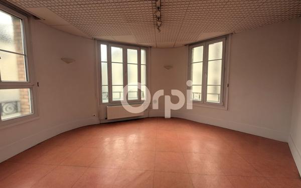 Appartement à vendre    3 pièces • 90 m2 Soissons