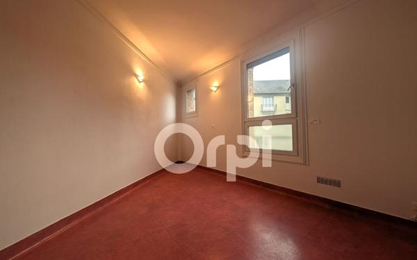 Appartement à vendre    3 pièces • 90 m2 Soissons