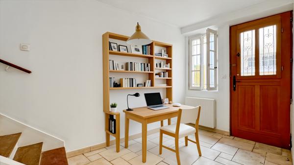 Saint-Nom-la-Bretèche (78860) LUMINEUSE ET SPACIEUSE MAISON DE VILLAGE A DEUX PAS DE LA FORET.