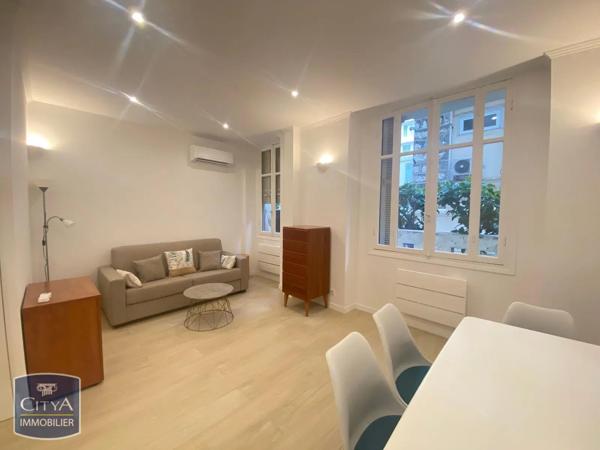 Appartement à louer 1 pièce 26.79m² Nice (06000)