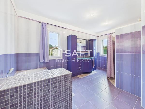 Une villa exceptionnelle avec son terrain de 3246 m2