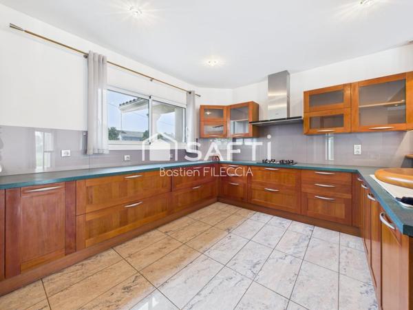 Une villa exceptionnelle avec son terrain de 3246 m2