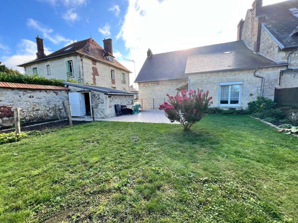 Charmante et vaste maison en pierre de 157 m²