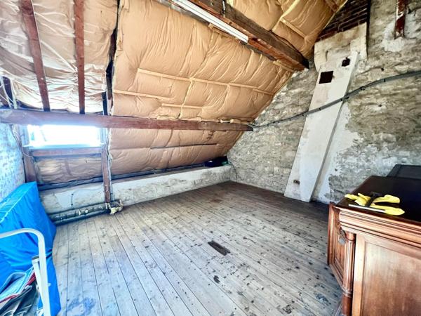 Charmante et vaste maison en pierre de 157 m²