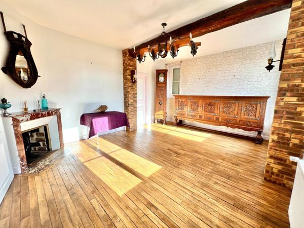 Charmante et vaste maison en pierre de 157 m²
