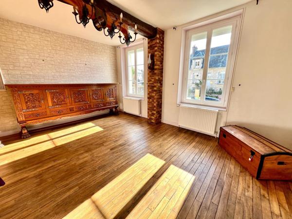 Charmante et vaste maison en pierre de 157 m²