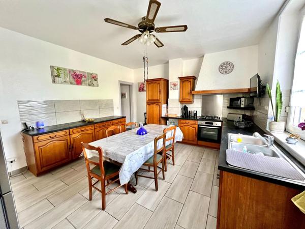 Charmante et vaste maison en pierre de 157 m²