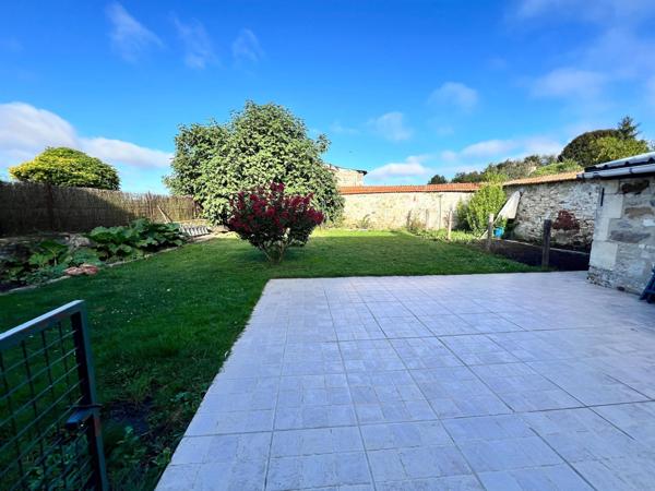 Charmante et vaste maison en pierre de 157 m²