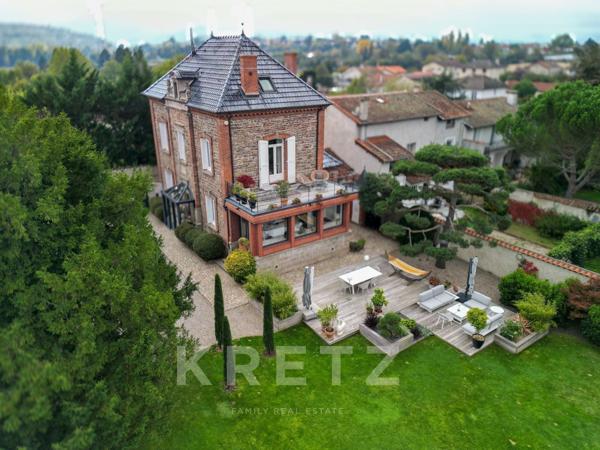 Saint-Just-Saint-Rambert – Maison bourgeoise rénovée avec parc et piscine