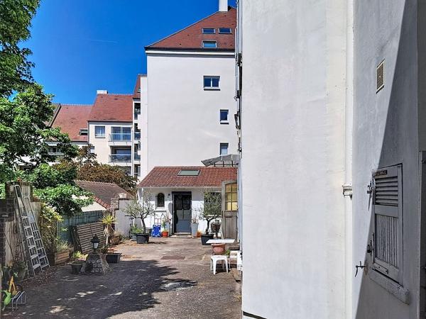 À vendre - T1, 1 pièce situé à Rueil-Malmaison (92500)