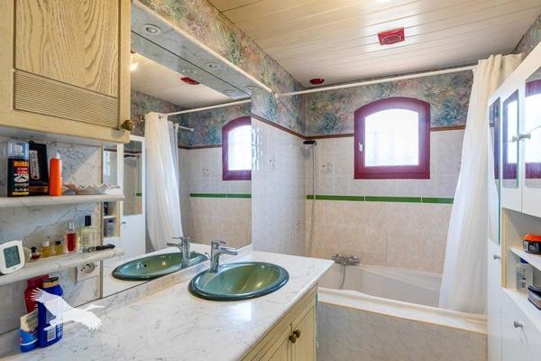 Maison 355 000 € Bruguières 4 p 102 m² DPE D