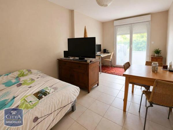 Appartement à louer 1 pièce 28.38m² Beaupréau-en-Mauges (49600)