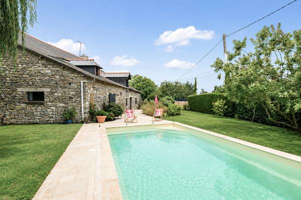 Maison Melesse 6 pièce(s)  CARACTERE  /  CALME / PISCINE / PAS DE V