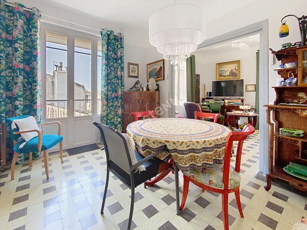 Appartement Toulon de 3 pièces de 64.45 m² avec balcon et cave .