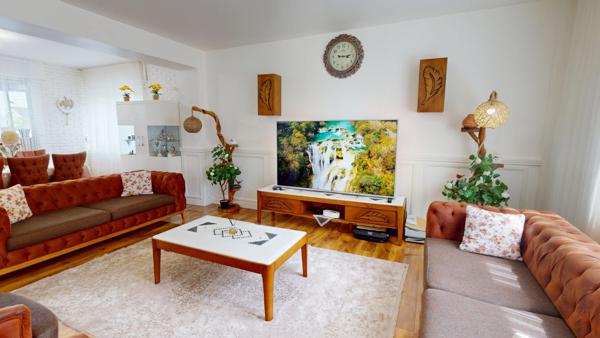 Maison 8 pièces - 310 m² Exclusivité efficity