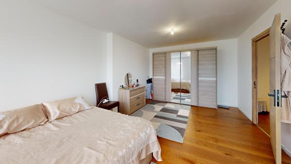 Maison 8 pièces - 310 m² Exclusivité efficity