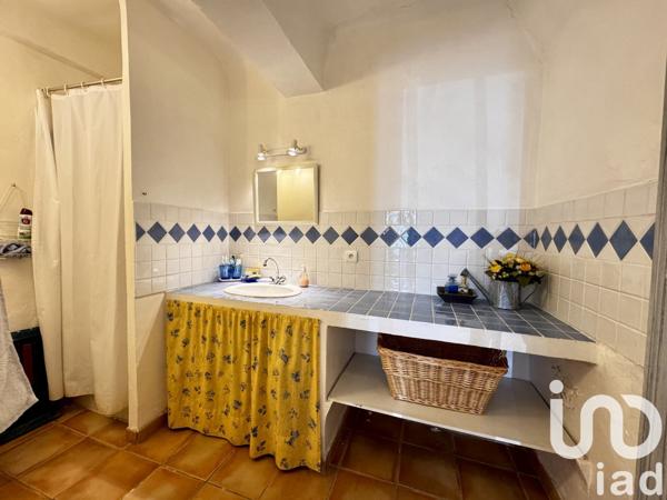 Maison de village 7 pièces de 171 m² à Brue-Auriac (83119)