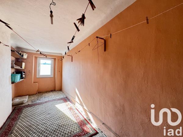 Maison de village 7 pièces de 171 m² à Brue-Auriac (83119)