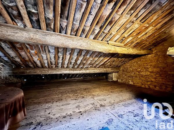 Maison de village 7 pièces de 171 m² à Brue-Auriac (83119)