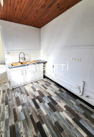 MAISON DE MAITRE AVEC  4 LOGEMENTS